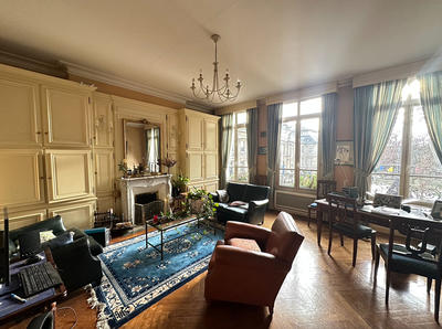 Appartement - 97 m² - 3 pièces