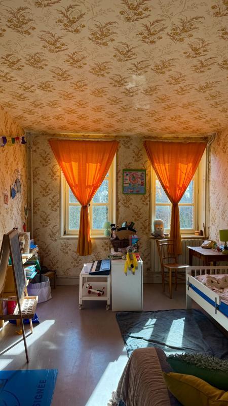 Demeure - 915 m² - 40 pièces