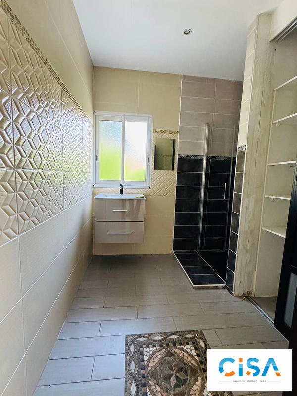 Maison - 165 m² - 7 pièces