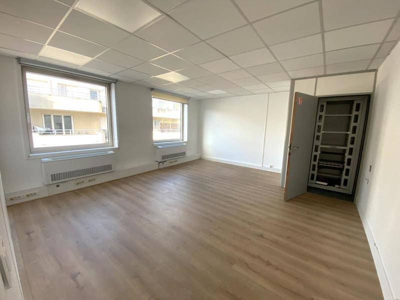 Bureau - 121 m²