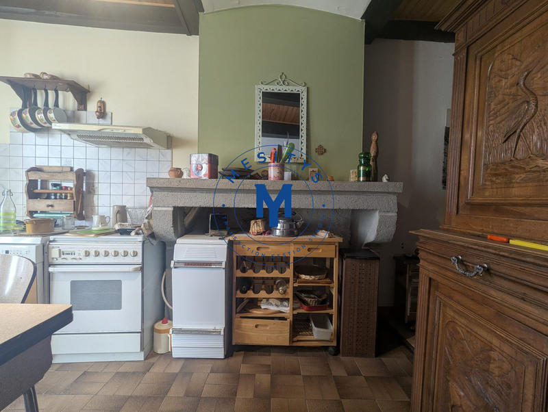 Maison ancienne - 210 m² - 6 pièces