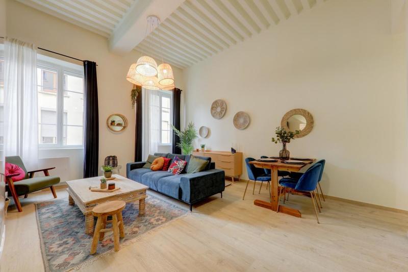 Appartement - 83 m² - 5 pièces