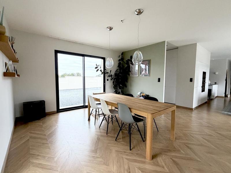 Pavillon - 144 m² - 4 pièces