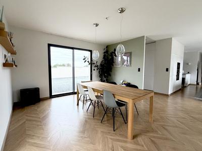 Pavillon - 144 m² - 4 pièces