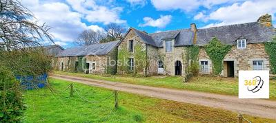 Corps de ferme - 260 m² - 8 pièces