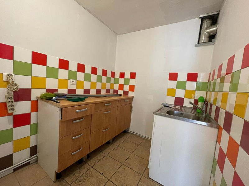 Local commercial - 49 m² - 1 pièce