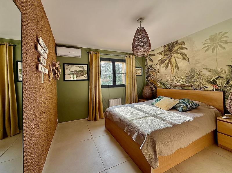 Propriété - 164 m² - 5 pièces