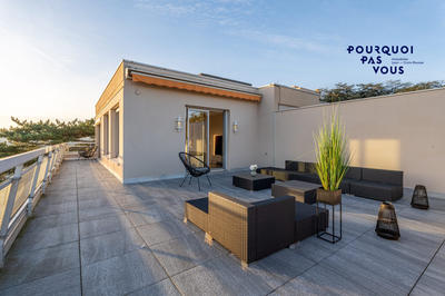 Appartement - 200 m² - 6 pièces