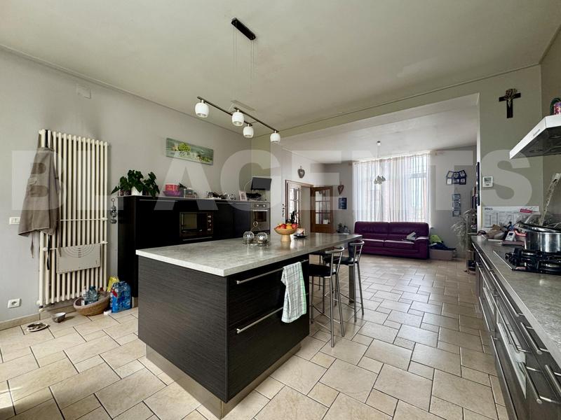 Maison bourgeoise - 192 m² - 5 pièces