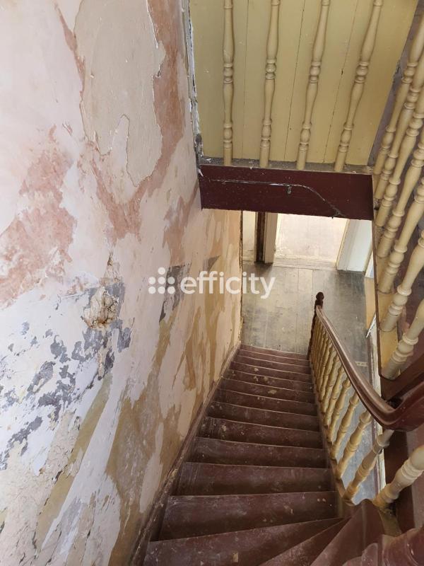 Immeuble - 162 m² - 6 pièces