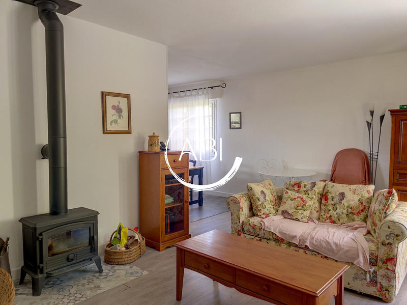 Maison traditionnelle - 164 m² - 6 pièces