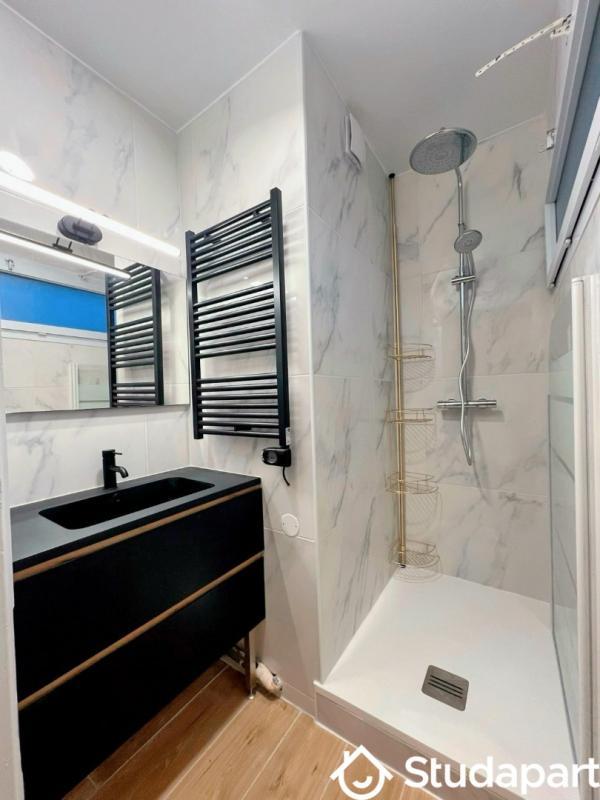 Chambre - 12 m² - 1 pièce