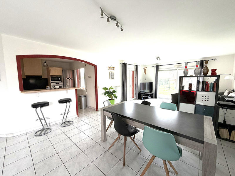 Maison - 98 m² - 4 pièces
