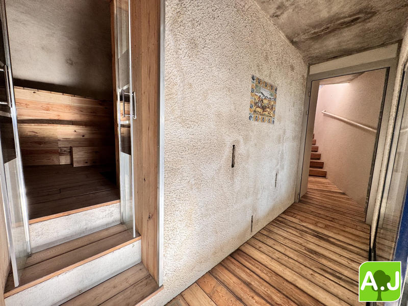 Maison ancienne - 137 m² - 7 pièces