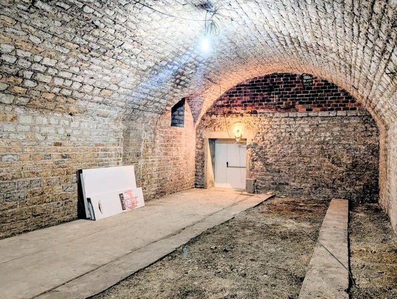 Appartement - 800 m² - 1 pièce