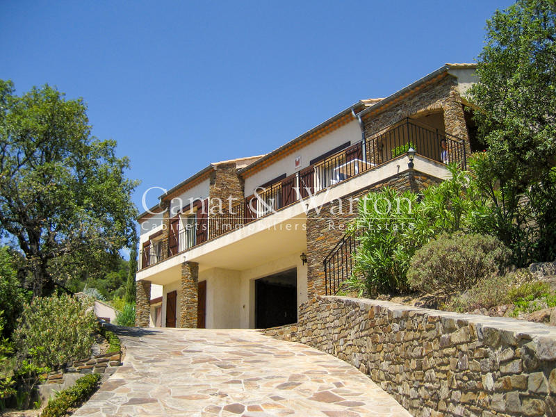 Villa - 220 m² - 7 pièces