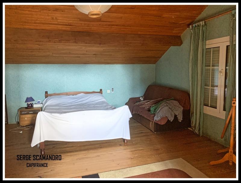 Maison - 216 m² - 7 pièces