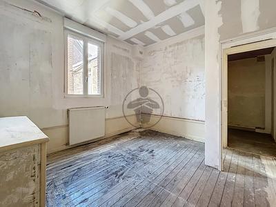 Maison - 91 m² - 5 pièces