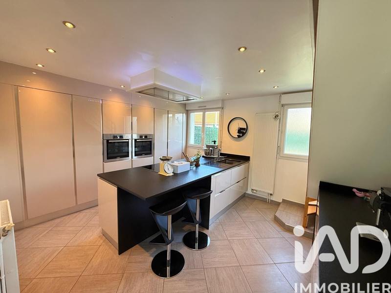 Maison - 149 m² - 6 pièces