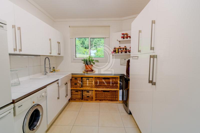 Maison contemporaine - 212 m² - 6 pièces