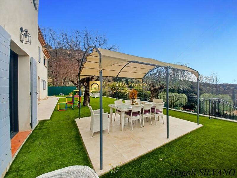 Mas - 150 m² - 5 pièces