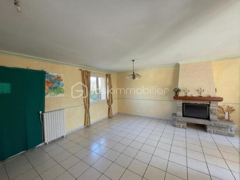 Maison traditionnelle - 82 m² - 4 pièces