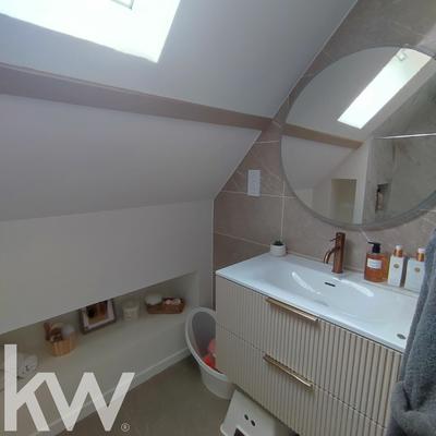 Maison - 86 m² - 6 pièces