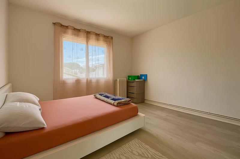 Maison - 161 m² - 9 pièces