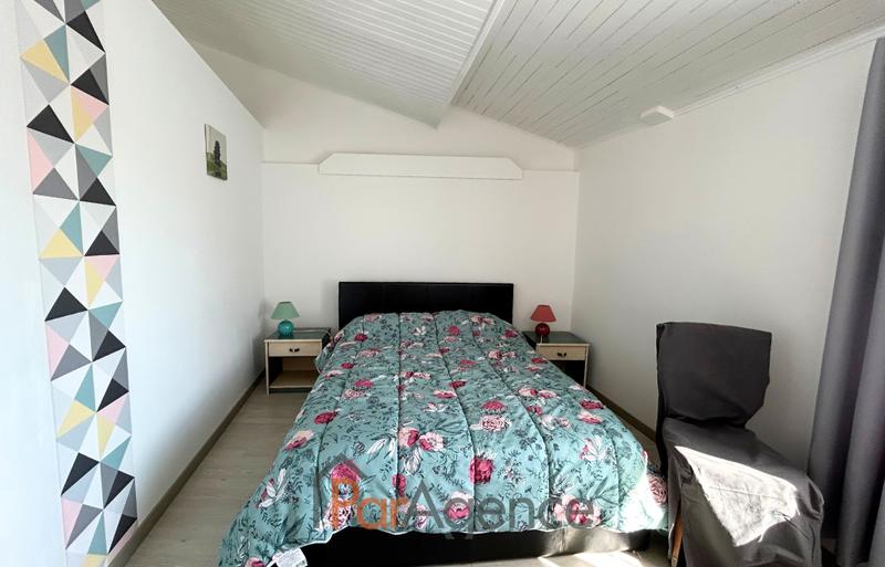 Maison - 247 m² - 9 pièces