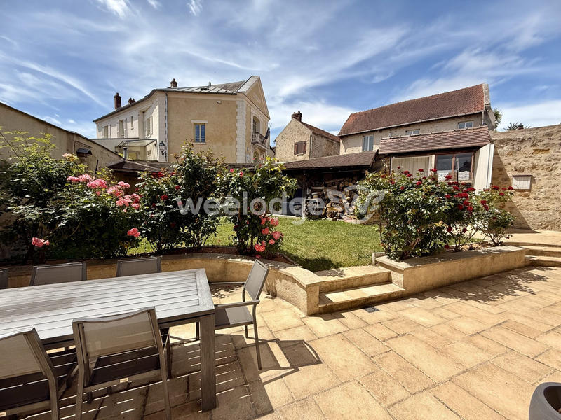 Maison - 195 m² - 6 pièces