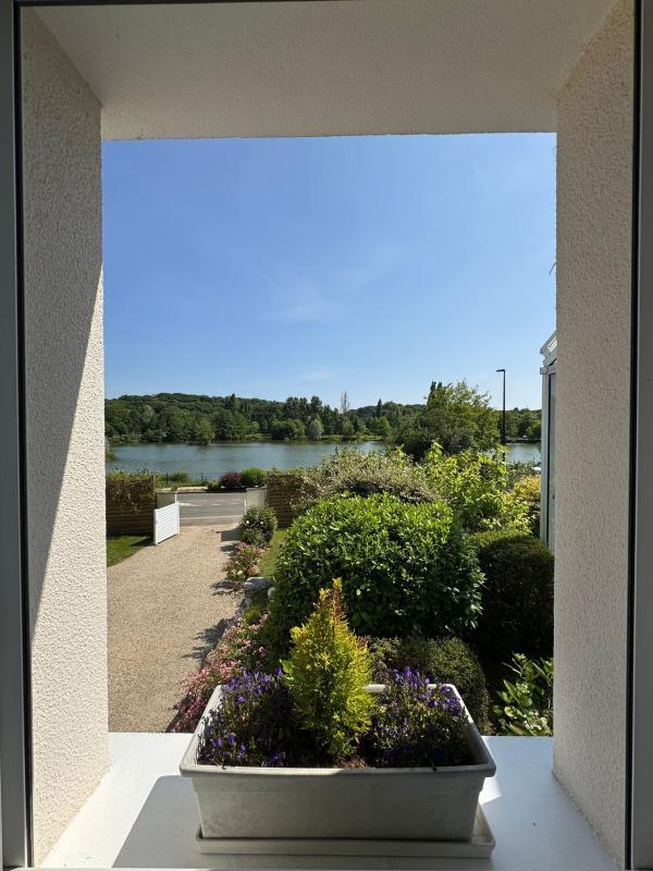 Maison - 219 m² - 8 pièces