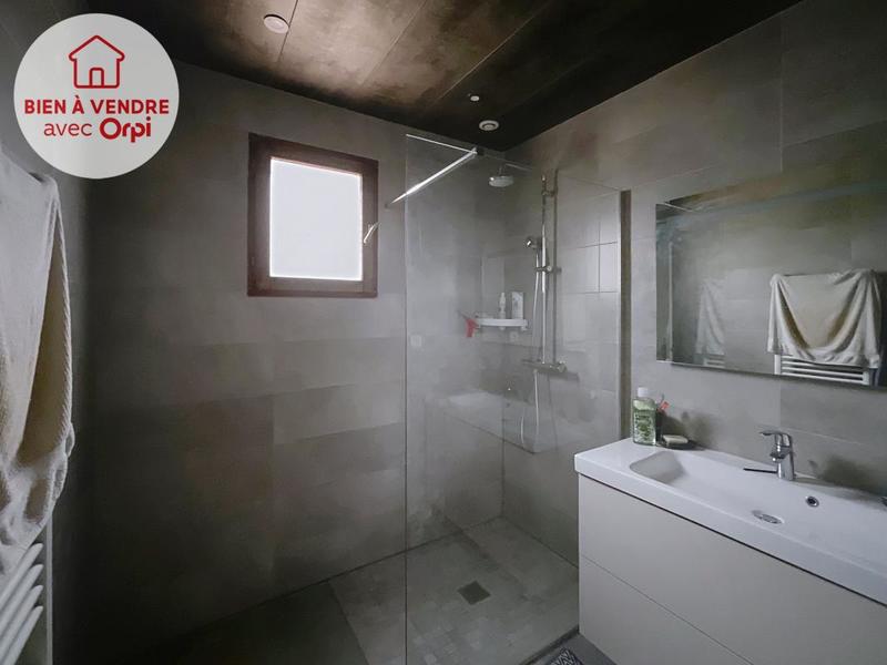 Maison - 209 m² - 5 pièces