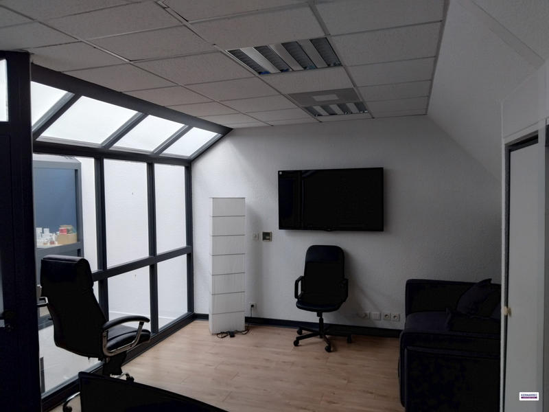 Bureau - 162 m²