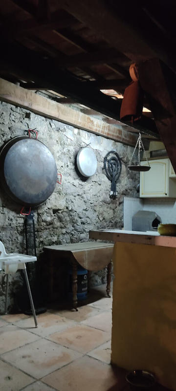 Maison - 330 m² - 13 pièces