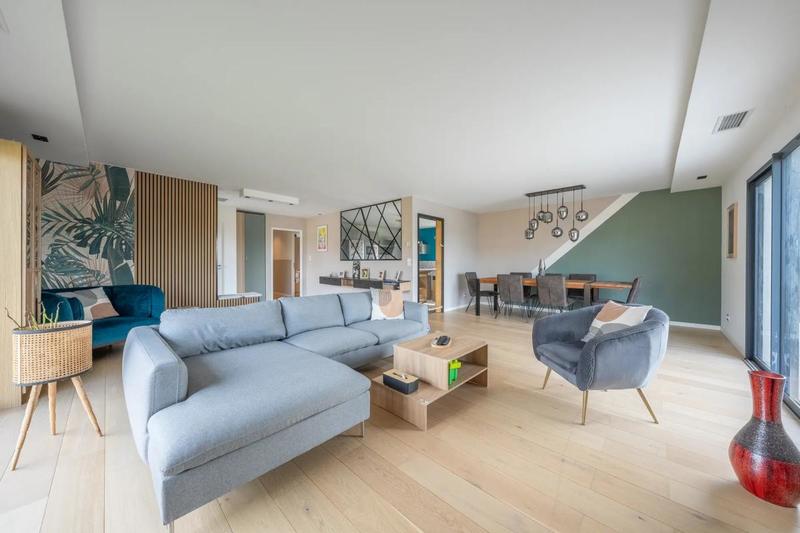 Maison - 146 m² - 5 pièces