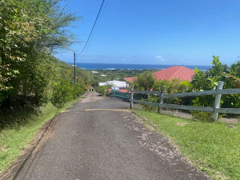 Terrain constructible - 1 835 m²