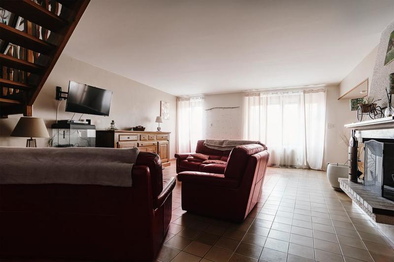 Maison - 315 m² - 12 pièces