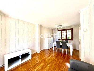 Maison - 83 m² - 6 pièces