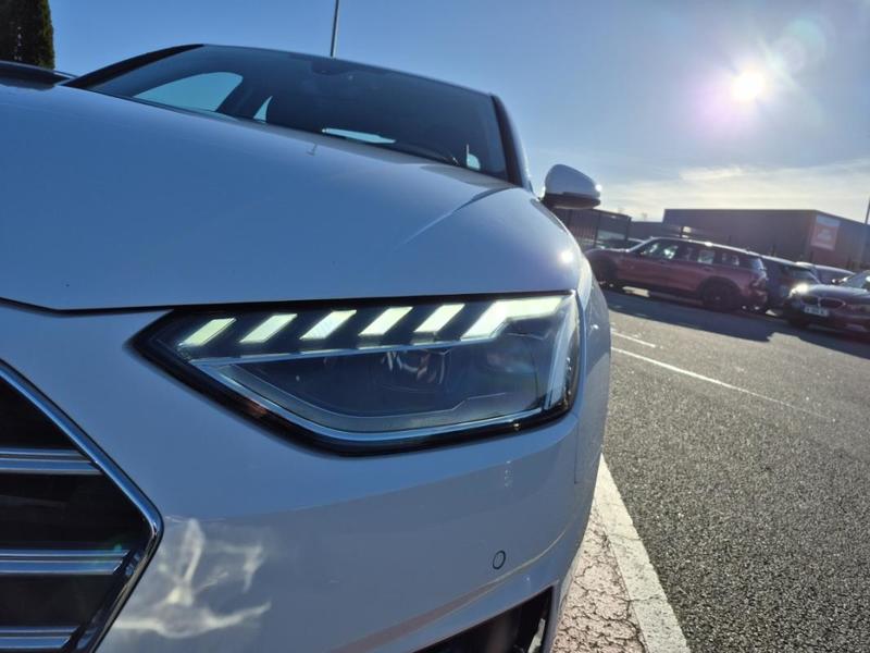 Audi A4 Business 30 tdi 136 s tronic 7line