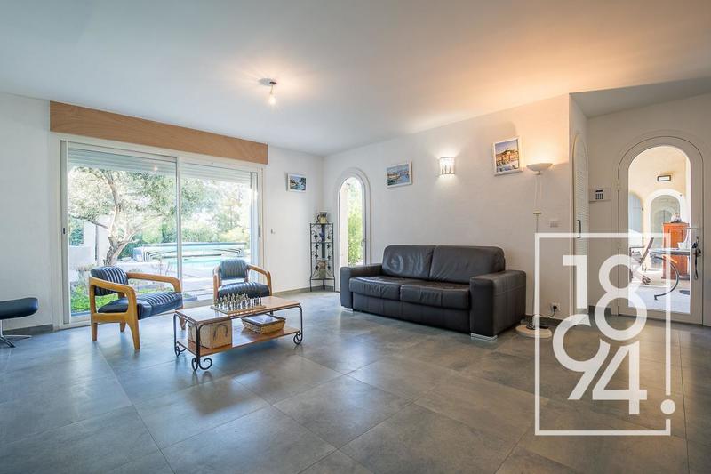 Villa - 142 m² - 5 pièces