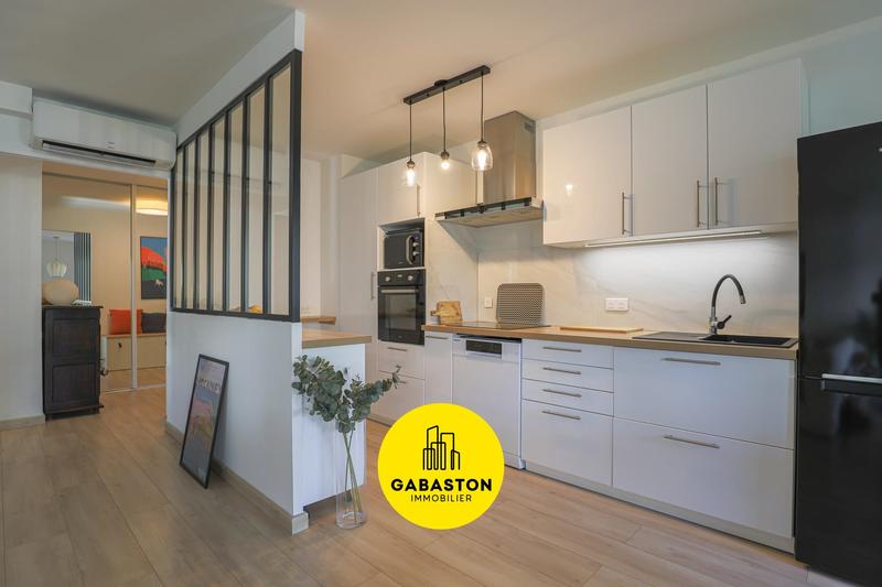 Appartement - 85 m² - 4 pièces