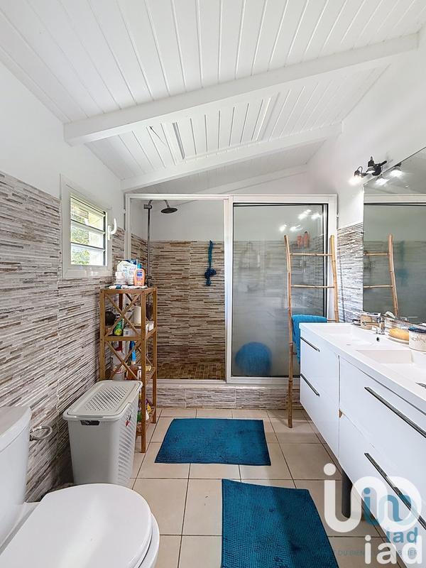 Maison - 197 m² - 9 pièces