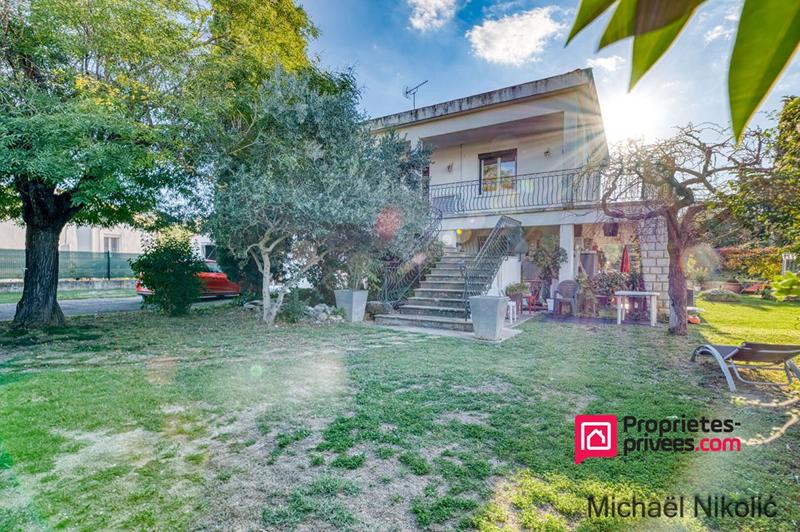 Maison - 215 m² - 10 pièces