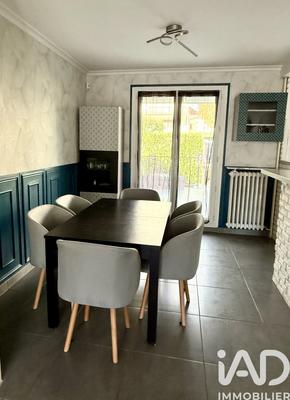 Maison - 104 m² - 6 pièces