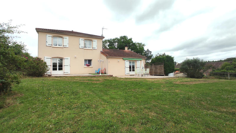 Maison - 155 m² - 4 pièces