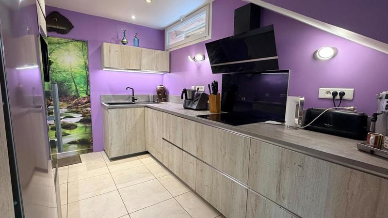 Maison - 158 m² - 8 pièces