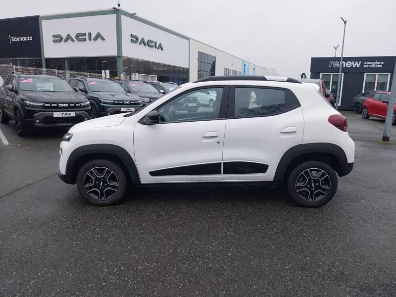 Dacia Spring Essential -23b