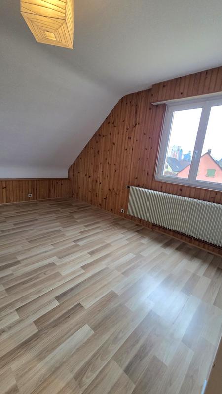 Maison - 219 m² - 7 pièces