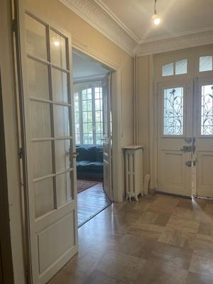 Maison - 170 m² - 10 pièces