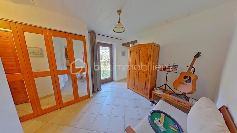 Corps de ferme - 179 m² - 5 pièces